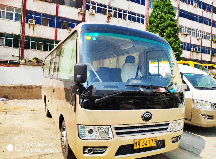 28座客車(chē),長(cháng)葛市粵鑫汽車(chē)運輸有限公司